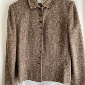 Larry Levine suit in size 8